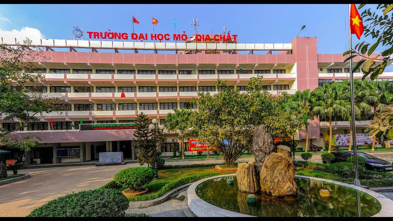 Đại học Mỏ - Địa chất (Cơ sở Hà Nội)