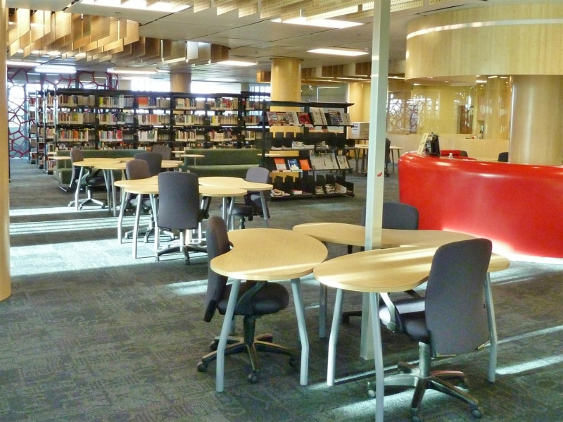 Bên trong thư viện Đại học RMIT