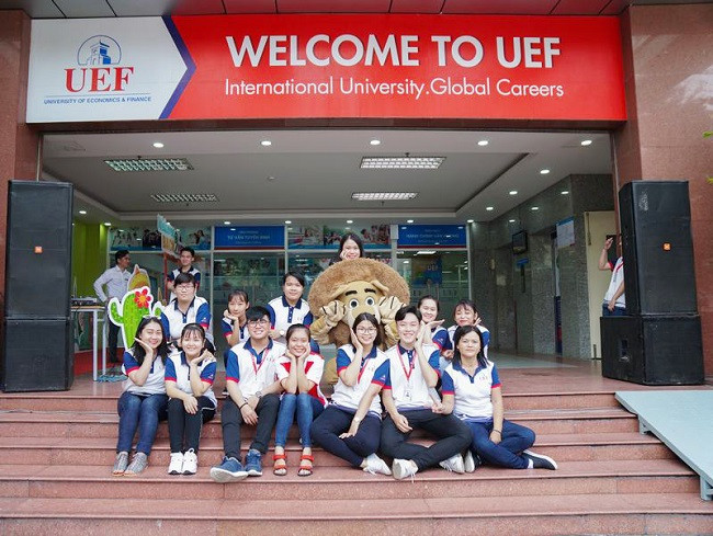 Trường đại học dân lập Kinh Tế Tài Chính thành phố Hồ Chí Minh