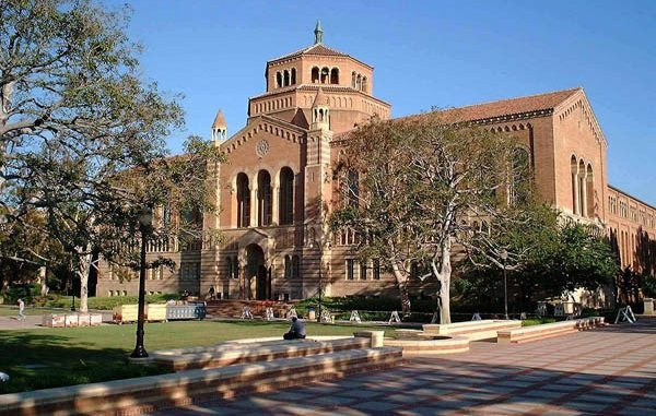 Nếu nói về ngôi trường tiên phong trong giới học thuật thì phải kể đến University of California – Los Angeles của Mỹ