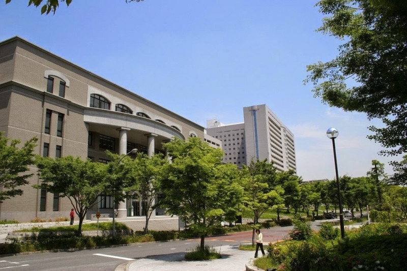 Trường xếp ở vị trí thứ 6 trong số những ngôi trường đại học lâu đời nhất của Nhật Bản