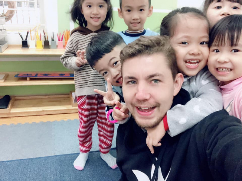 Trường mầm non song ngữ Việt Mỹ Montessori