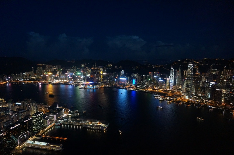 Một góc Hồng Kông nhìn từ quán bar cao nhất thế giới Ozone (Nguồn: Sưu tầm)