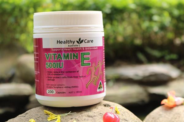 ﻿Healthy Care Vitamin E 500IU là một nhãn hàng nổi tiếng hàng đầu tại Úc sẽ giúp bạn bổ sung 500IU Vitamin E tổng hợp mỗi ngày để có hệ tim mạch, sinh sản hoạt động tốt, đồng thời giúp làm đẹp da, mượt tóc