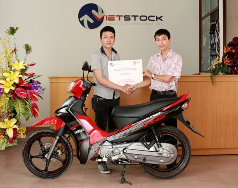 Nguyễn Đặng Tường Duy – nhà vô địch đầu tiên của Đấu trường chứng khoán Vietstock – Cuộc đua FBS tháng 6/2014.