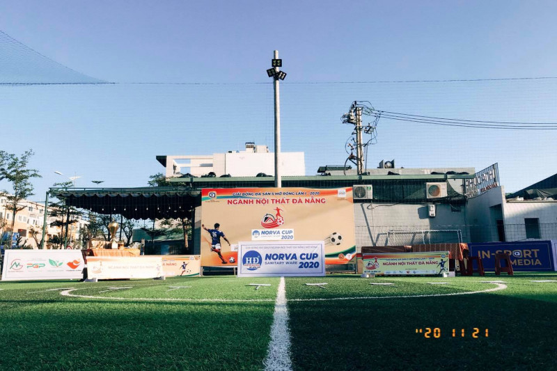 Sân bóng đá mini Hòa Xuân
