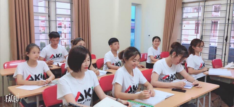 Aki Tây Ninh có các lớp tiếng Hàn dành cho mọi đối tượng, phù hợp với nhu cầu của người học như: Lớp dành cho người mới bắt đầu; lớp cho người đi làm văn phòng, công xưởng; Lớp nâng cao thi lấy chứng chỉ