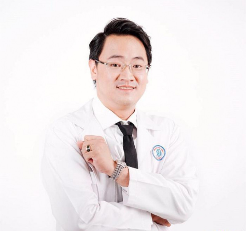 Bác sĩ Phan Minh Hoàng