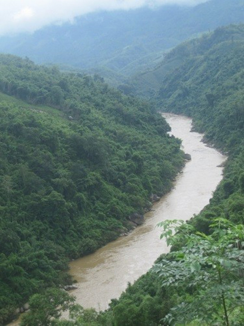 Bài văn phân tích đoạn 1 bài thơ 