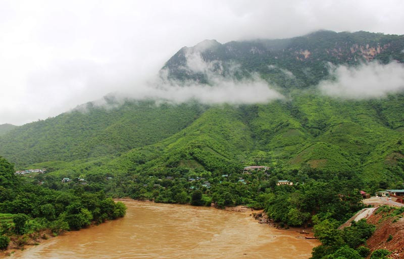 Bài văn phân tích đoạn 1 bài thơ 