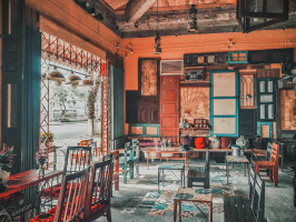 cua-hang-ban-do-decor-quan-cafe-nha-hang-kieu-co-lon-nhat-sai-gon