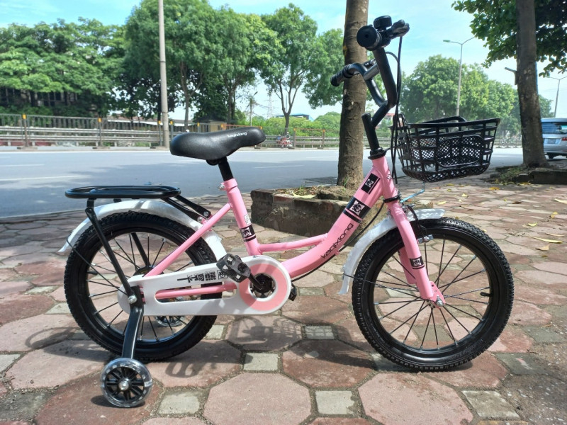 Xe đạp trẻ em AT Bike là cửa hàng nổi tiếng với các mẫu xe trẻ em nhập khẩu Hồng Kông