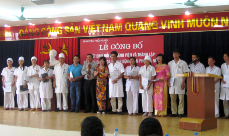 Lễ công bố Quyết định đổi tên và thành lập bệnh viện Phổi Hà Nội