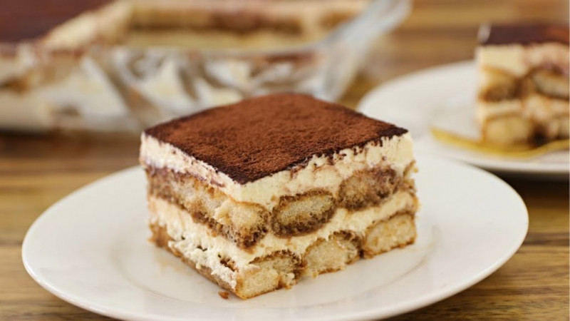 Bánh Tiramisu