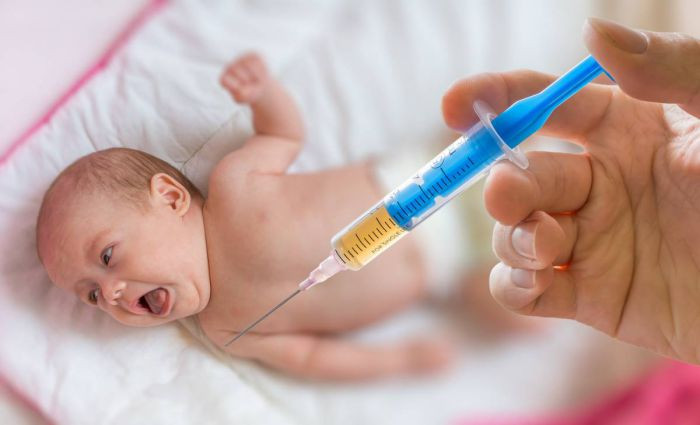 Tiêm vacxin ngừa nhiễm trùng máu cho trẻ ngay từ sớm