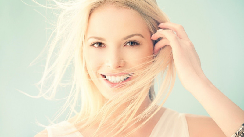 Một nụ cười đẹp, một hàm răng trắng giúp bạn tự tin hơn rất nhiều
