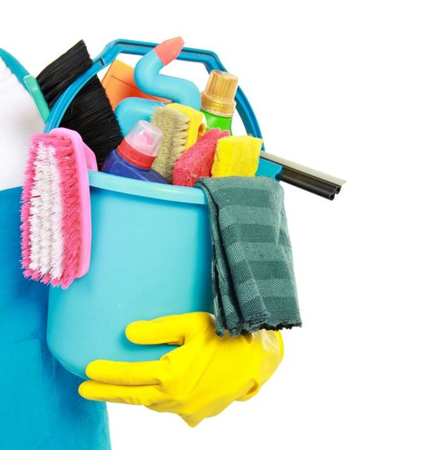 Mang theo một vật dụng vệ sinh thuận tiện khi dọn dẹp