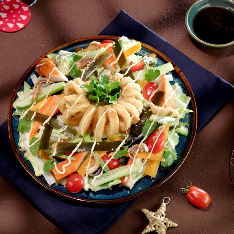 Salad mực ống rong biển