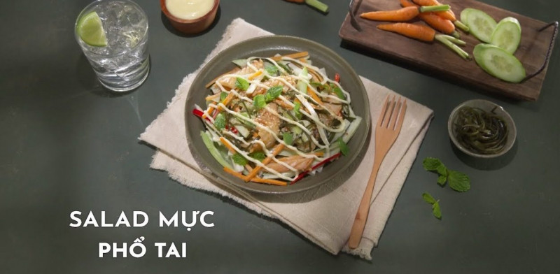 Salad mực phổ tai