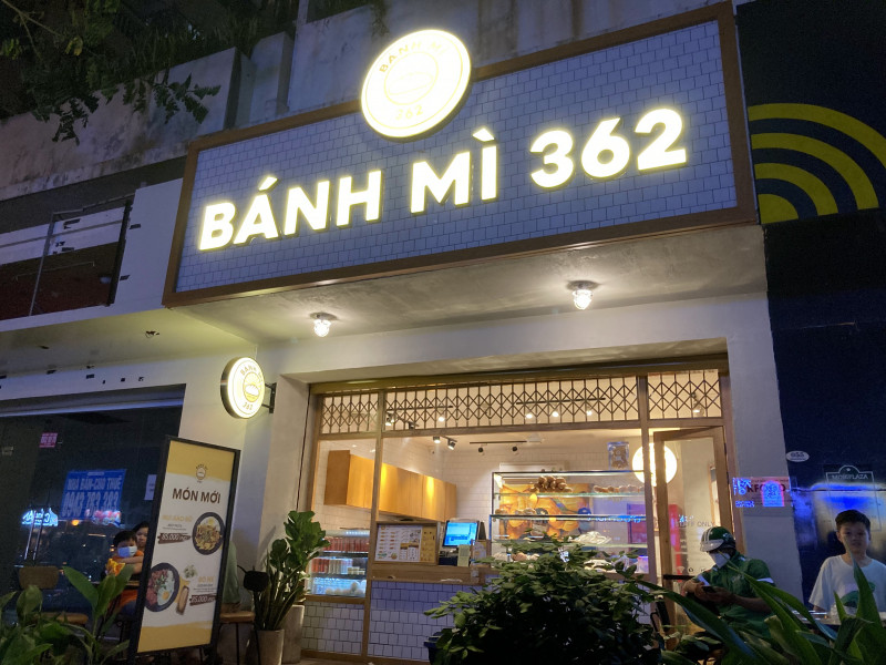 Bánh Mì 362