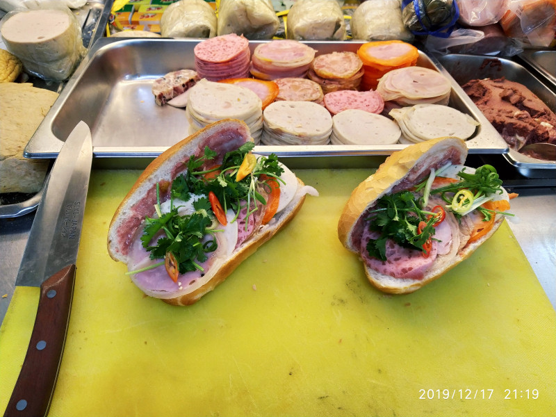 Lò bánh mì Triệu Hà Nội