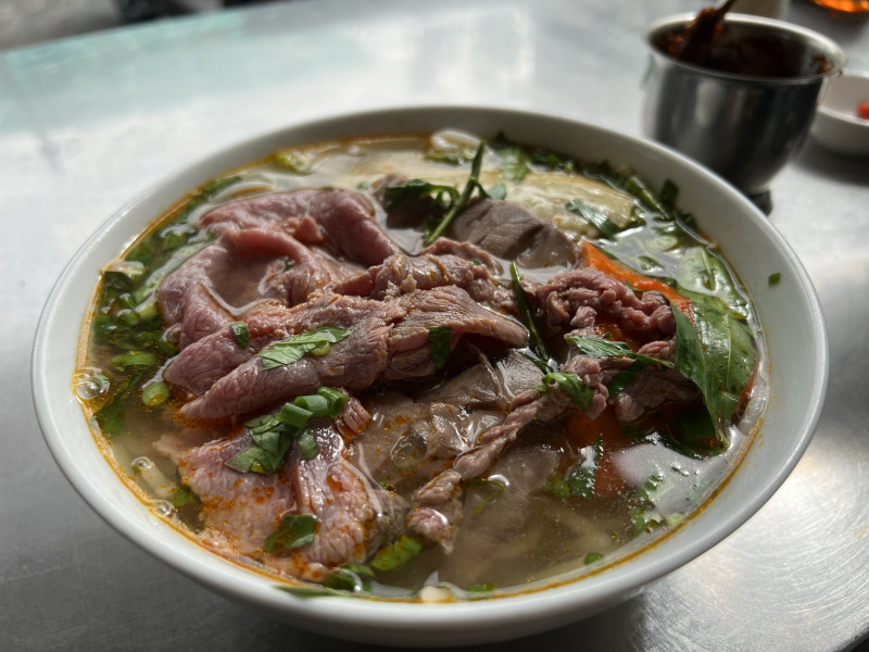 Bún Bò Huế O Ni