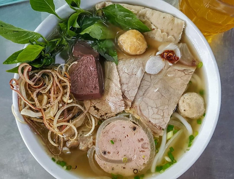 ﻿﻿Quán bún bò Huế O Uông