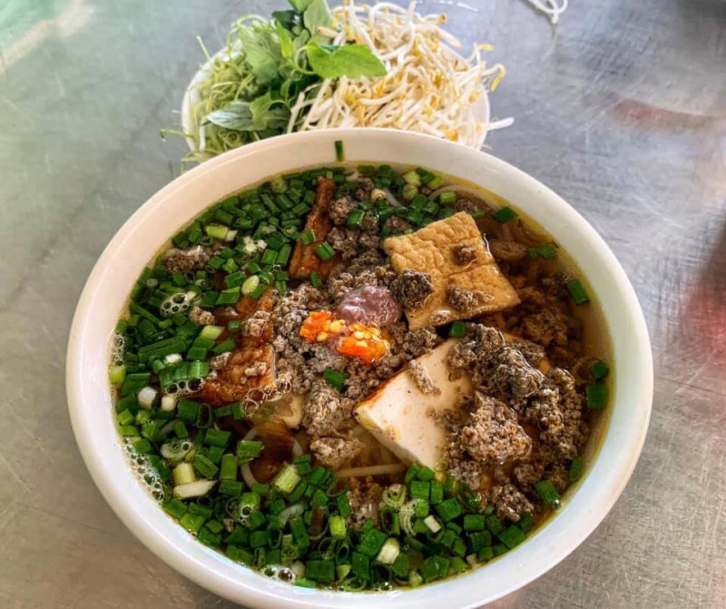 Bún Riêu Cua Ngô Gia Tự