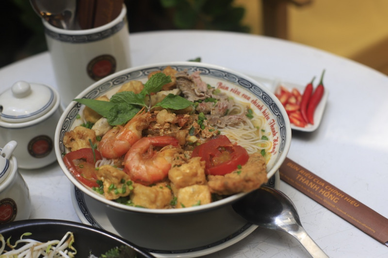 Bún riêu cua chính hiệu Thanh Hồng