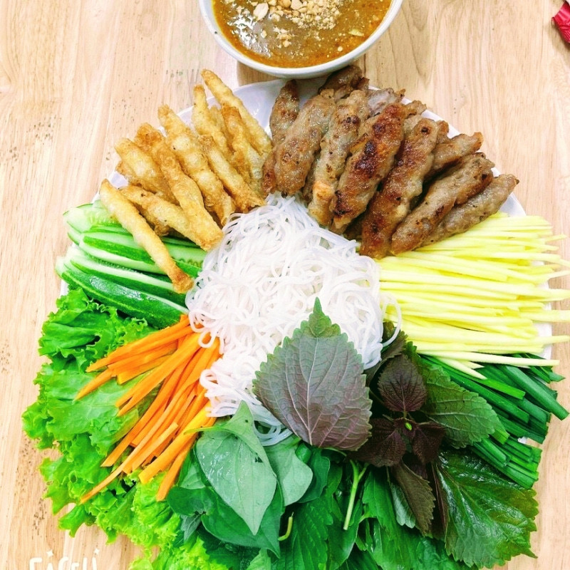 Tú Chai - Nem nướng Nha Trang