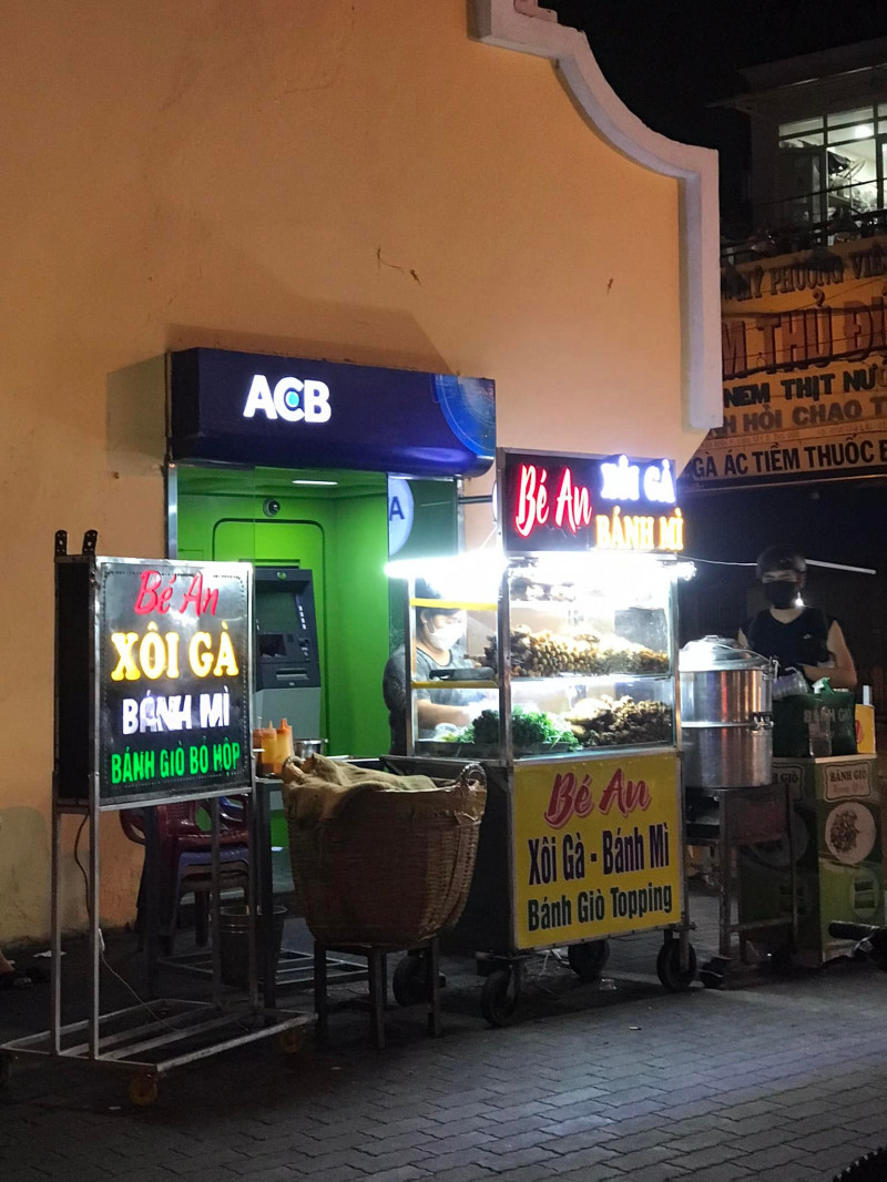 Xôi gà & Bánh mì Bé An