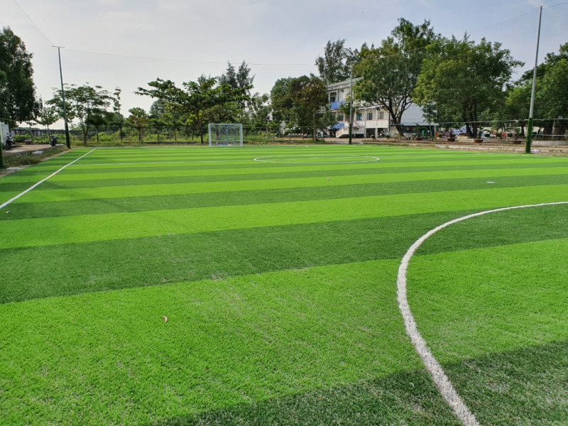 Sân bóng đá Hưng Thịnh