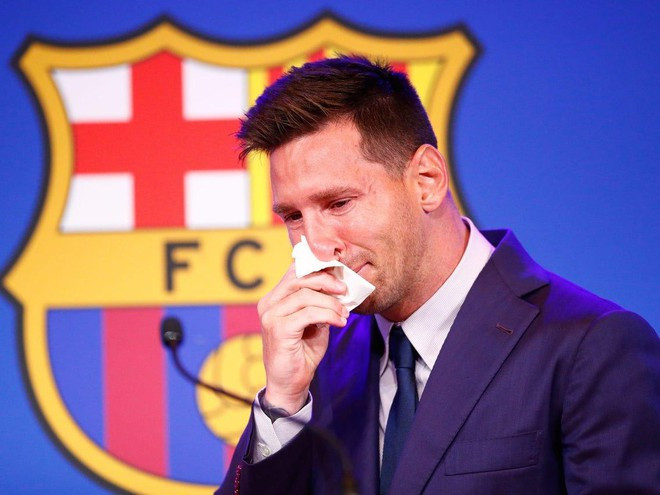 Lionel Messi rời Barca
