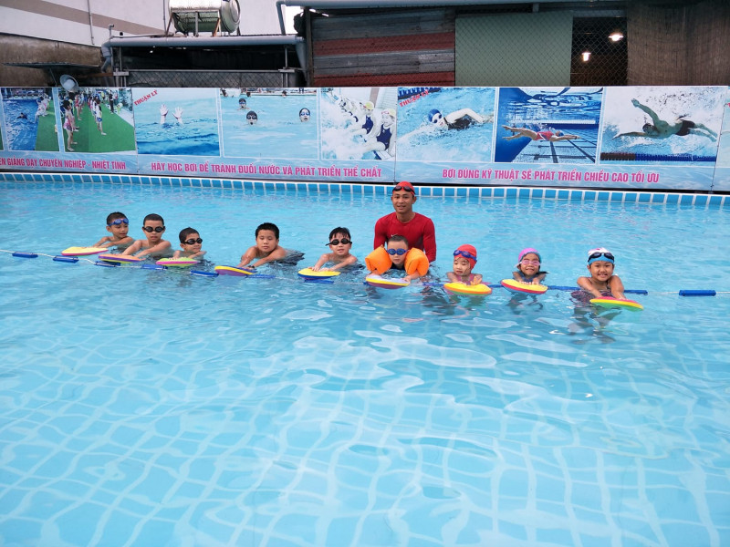 Trung Tâm Dạy Bơi Thuận Lý