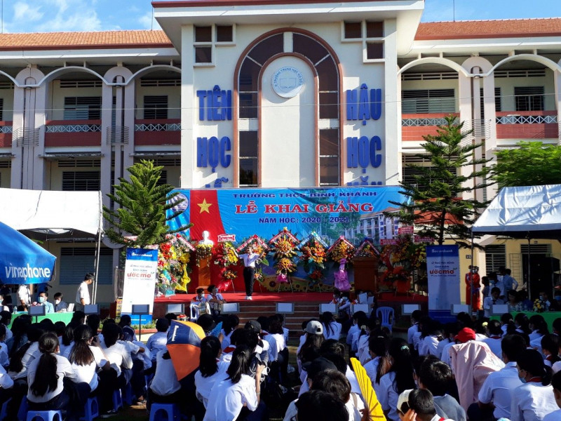 Trường THCS Bình Khánh