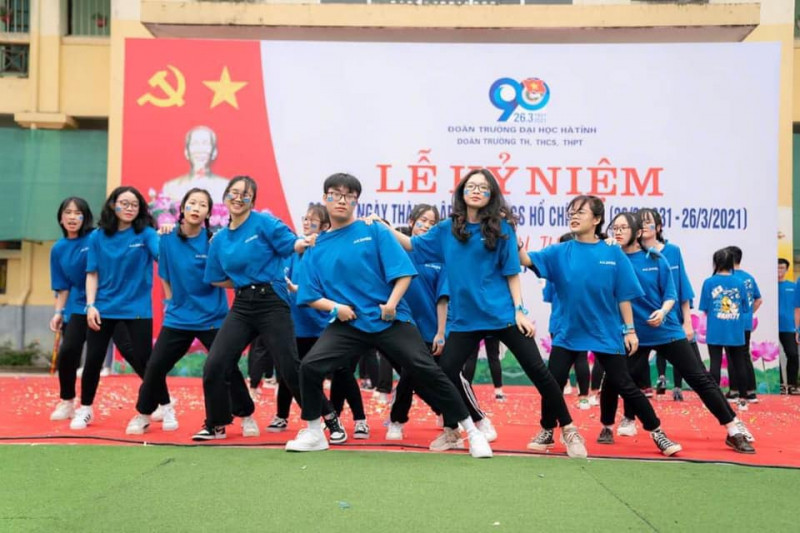 Trường Tiểu học - THCS - THPT Chất lượng cao Đại học Hà Tĩnh