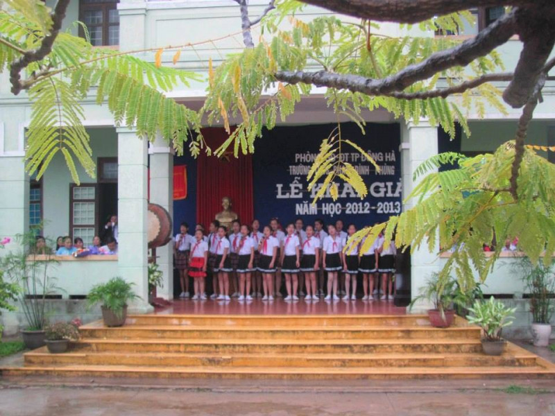 Trường THCS Phan Đình Phùng