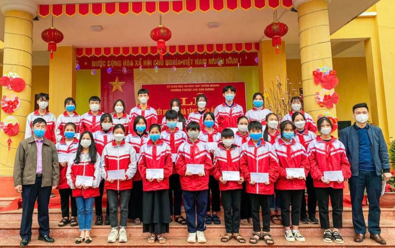 Trường phổ thông dân tộc nội trú ATK Sơn Dương
