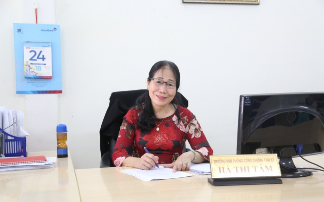 Bà Hà Thị Tám - Trưởng phòng công chứng Tam Kỳ
