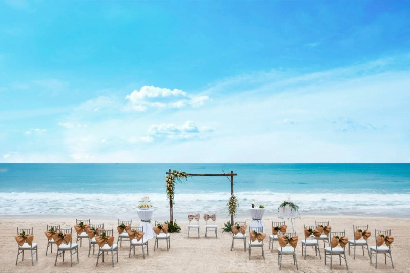 Đám cưới trên biển tại Sunrise Nha Trang