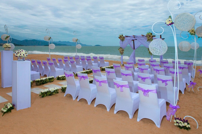 Đám cưới trên biển tại Sheraton Nha Trang Hotel & Spa