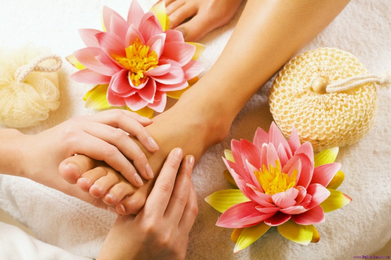 Massage chân làm giảm huyết áp