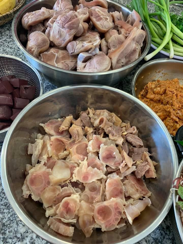 Bún Bò Huế & Bánh Huế O Châu