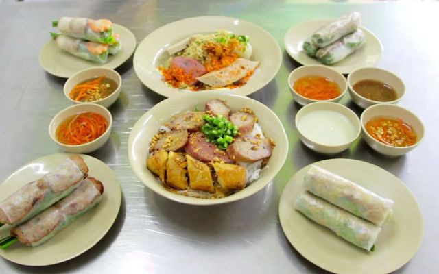Thằn Lằn Xanh - Blue Gecko Restaurant