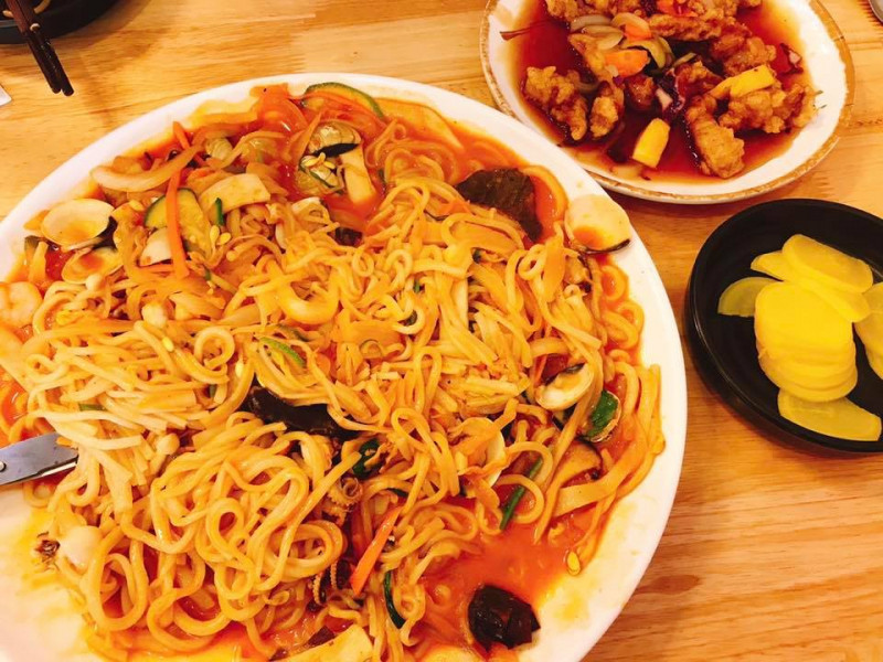 ATC Kitchen - Kimbap & Mì Trộn